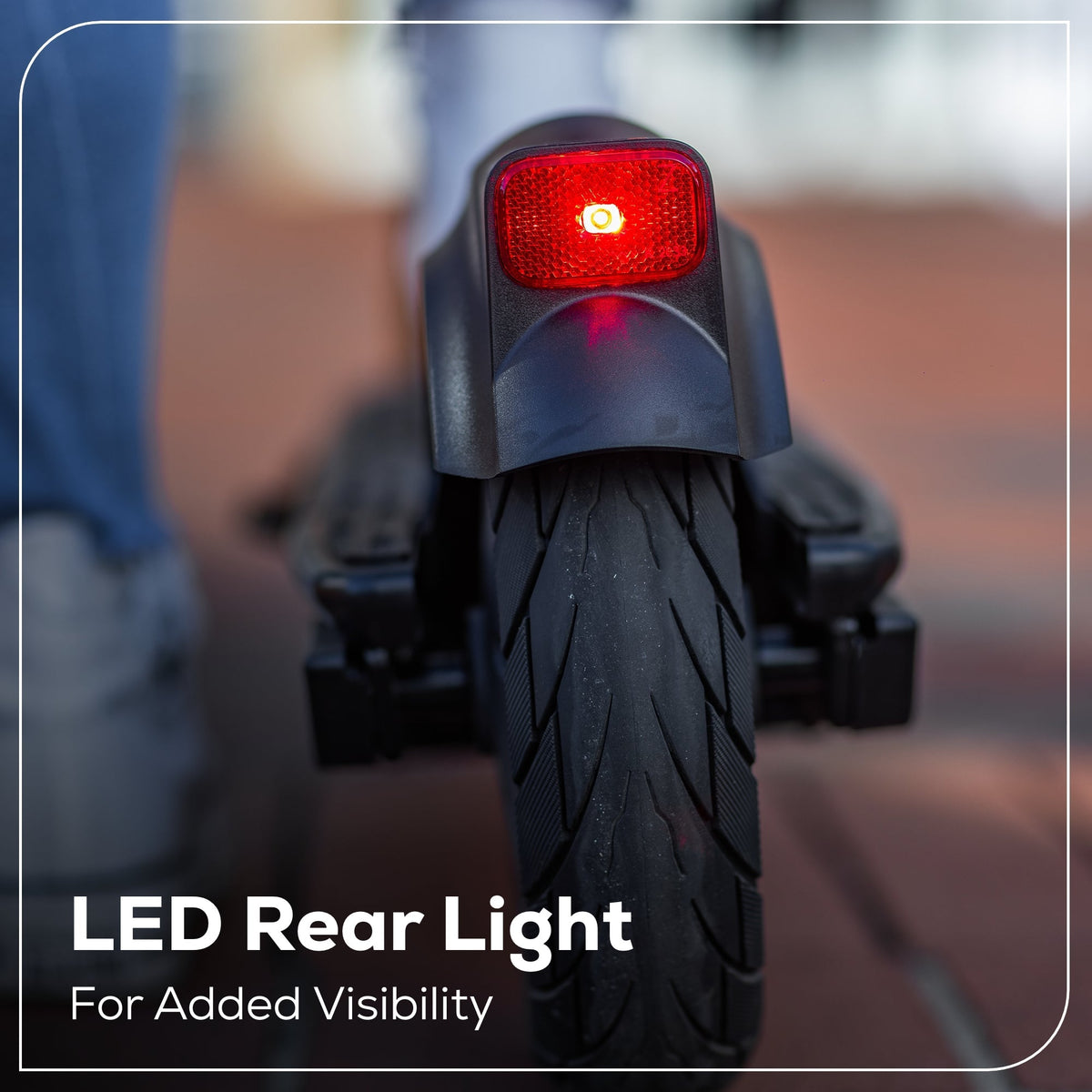 48V (24V x 2) STEALTH Series Electric Scooter: (4)4.0 Ah Batteries and Dual-Port Charger
